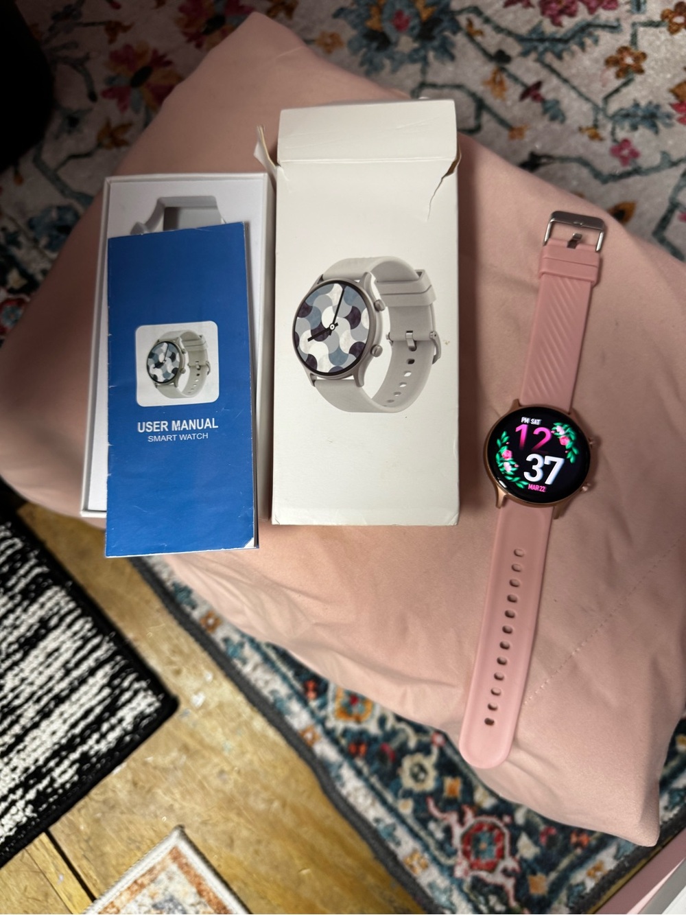 Pink Smartwatch with Silicone Band - Fashion Fitness Tracker